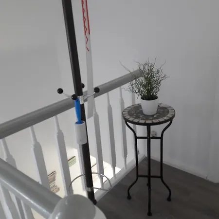 Stefanie Apartment *